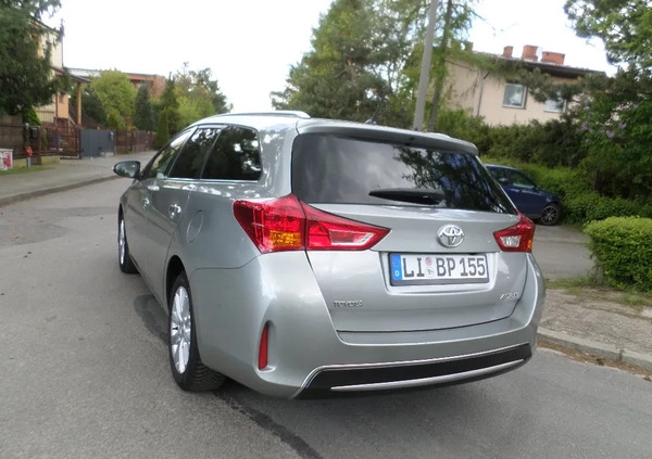 Toyota Auris cena 39900 przebieg: 183000, rok produkcji 2014 z Radom małe 352